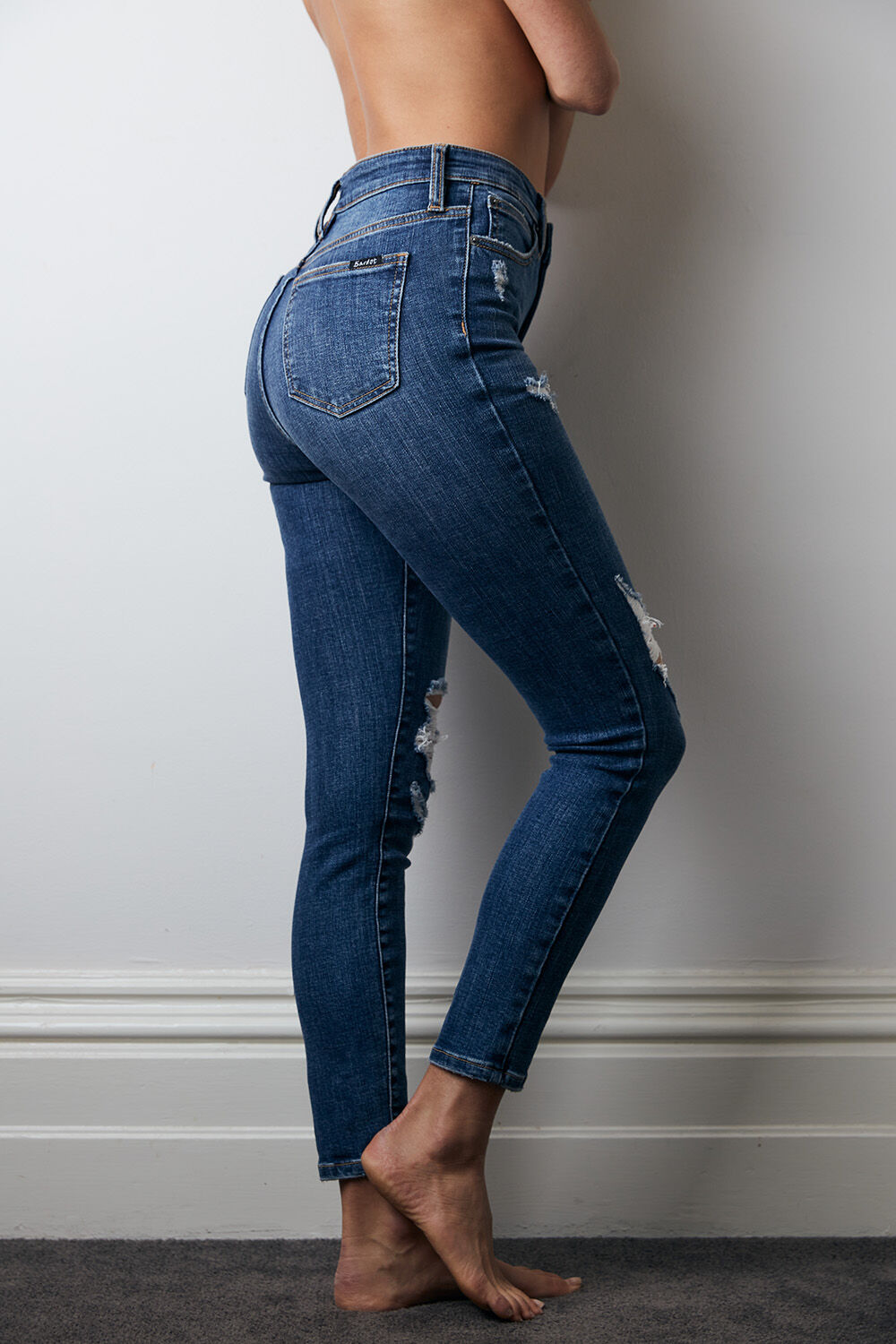 KHLOE HI CROP JEAN in colour TRUE NAVY