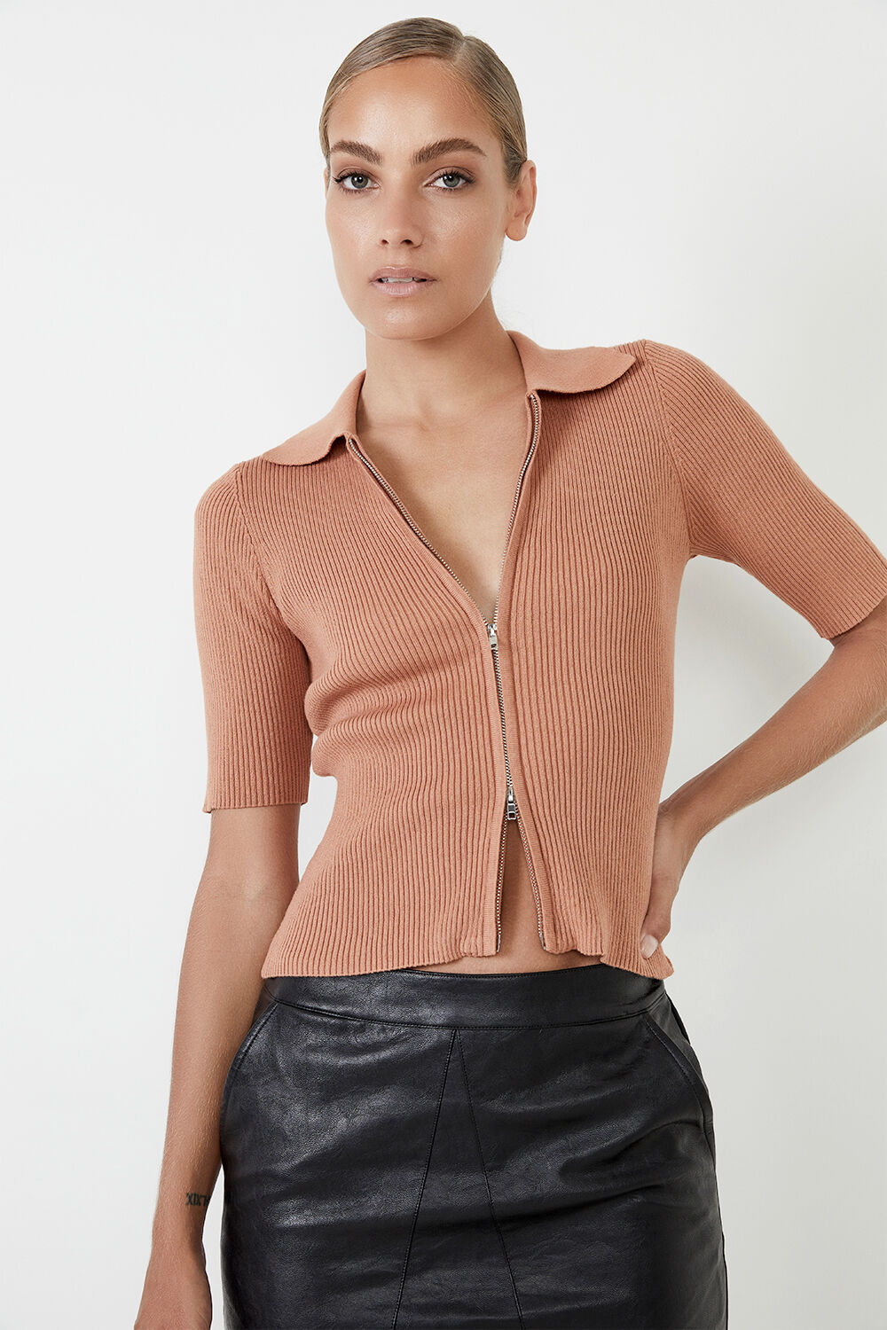 Zip through top clearance