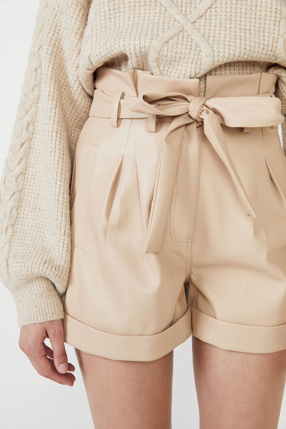 BELLE PAPERBAG SHORT in colour MOONLIGHT