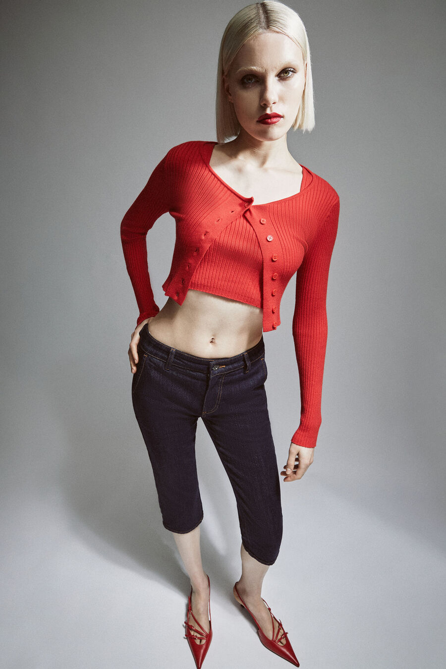 SARITA KNIT TOP in colour DEEP RED