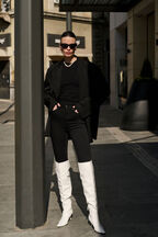 KHLOE HI JEAN in colour CAVIAR