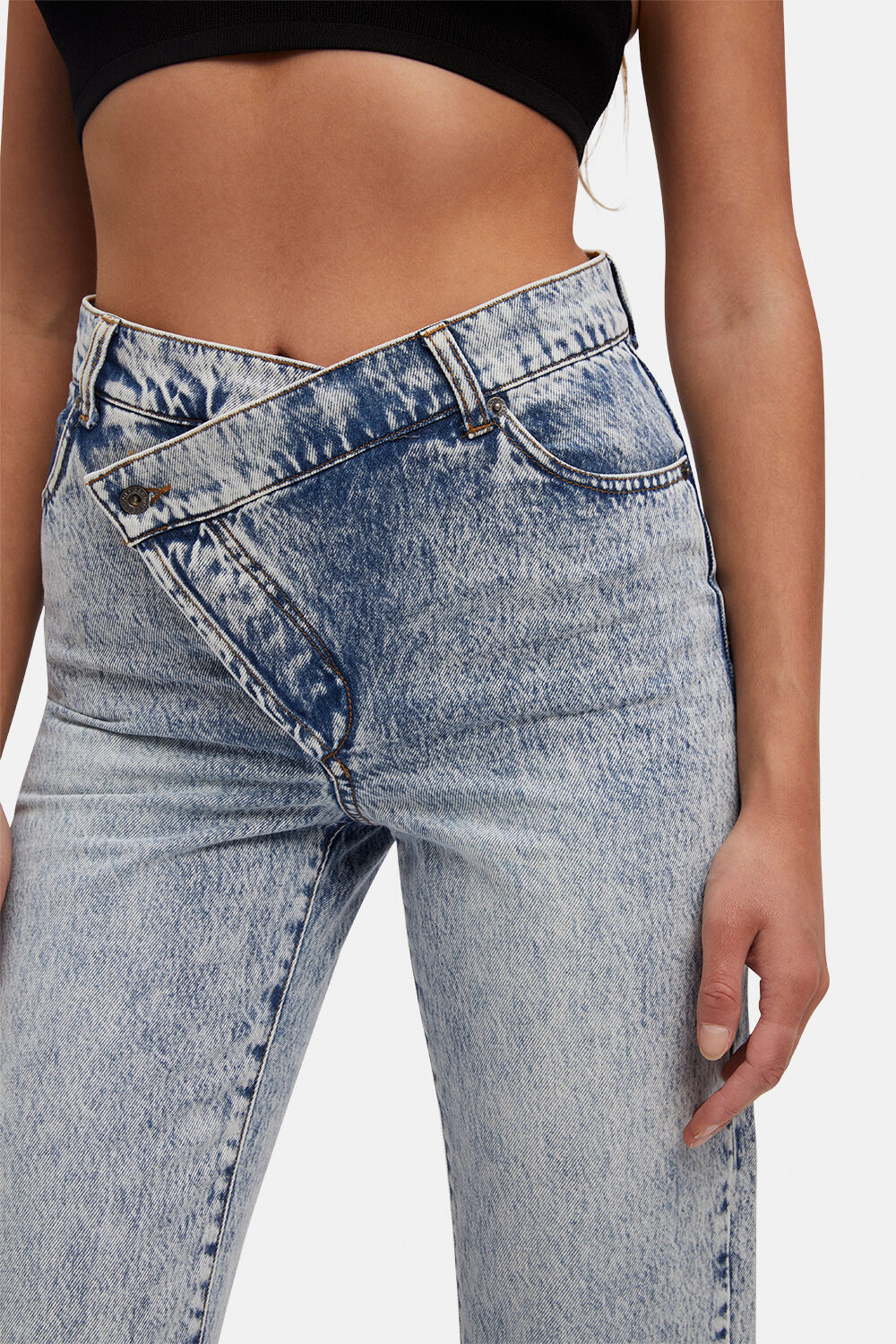 REMI CROSSOVER JEAN in colour MELLOW GREEN