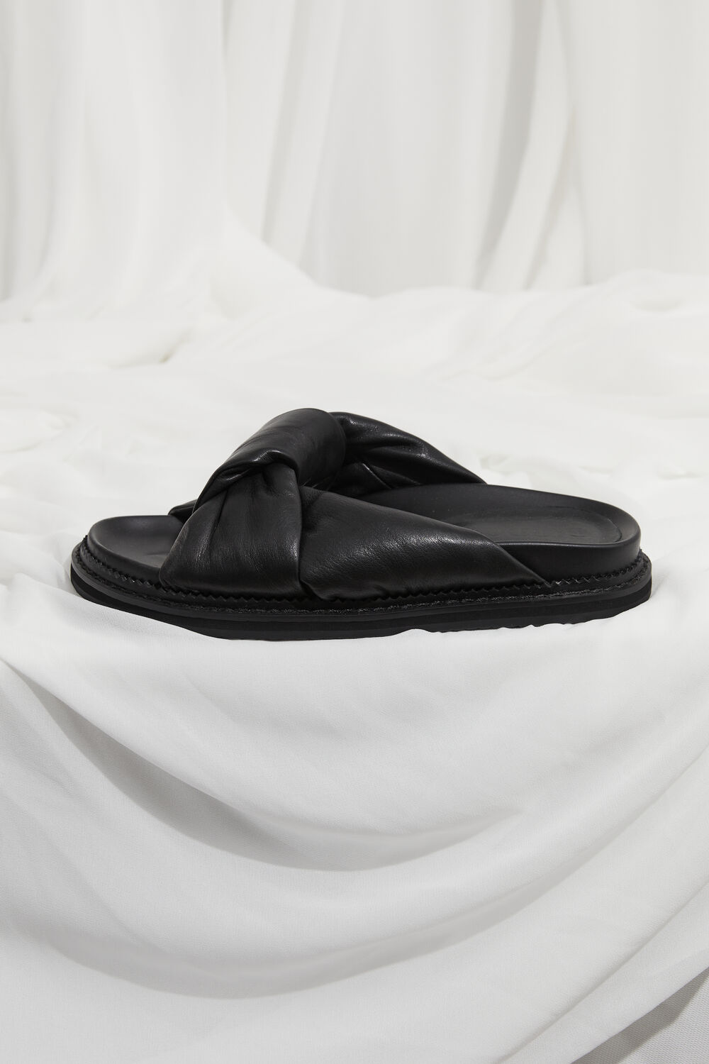 THE KNOT SANDAL in colour METEORITE