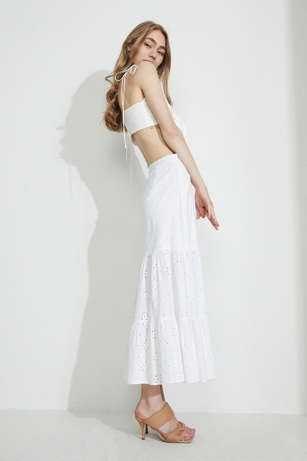 BRODERIE SKIRT in colour CLOUD DANCER