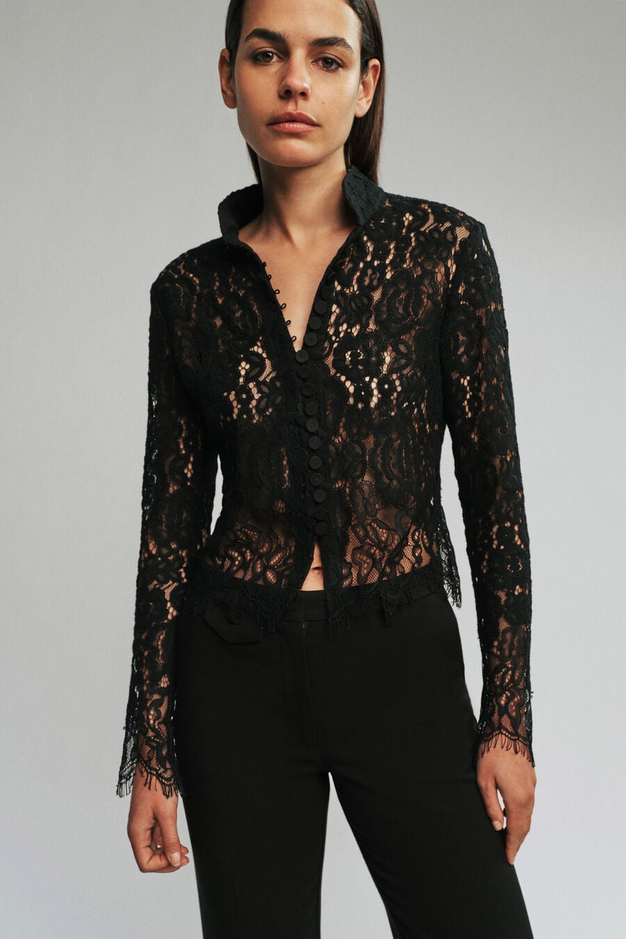 REMLY BUTTON FRONT LACE TOP in colour Black