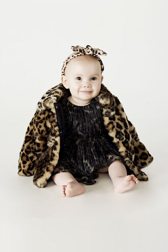 COLE PLUSH JKT in colour LATTE