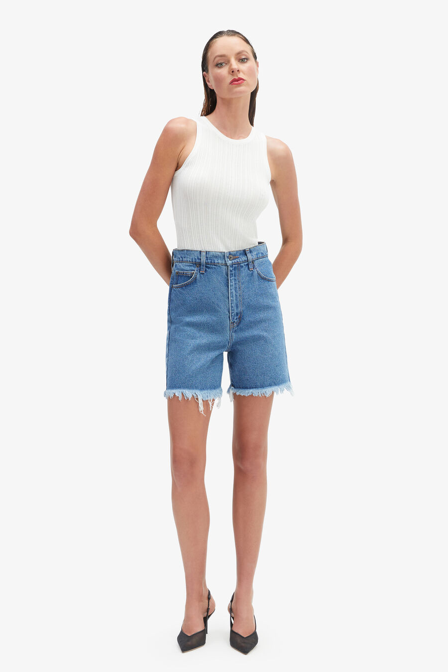 LEA DENIM SHORTS in colour INDIGO