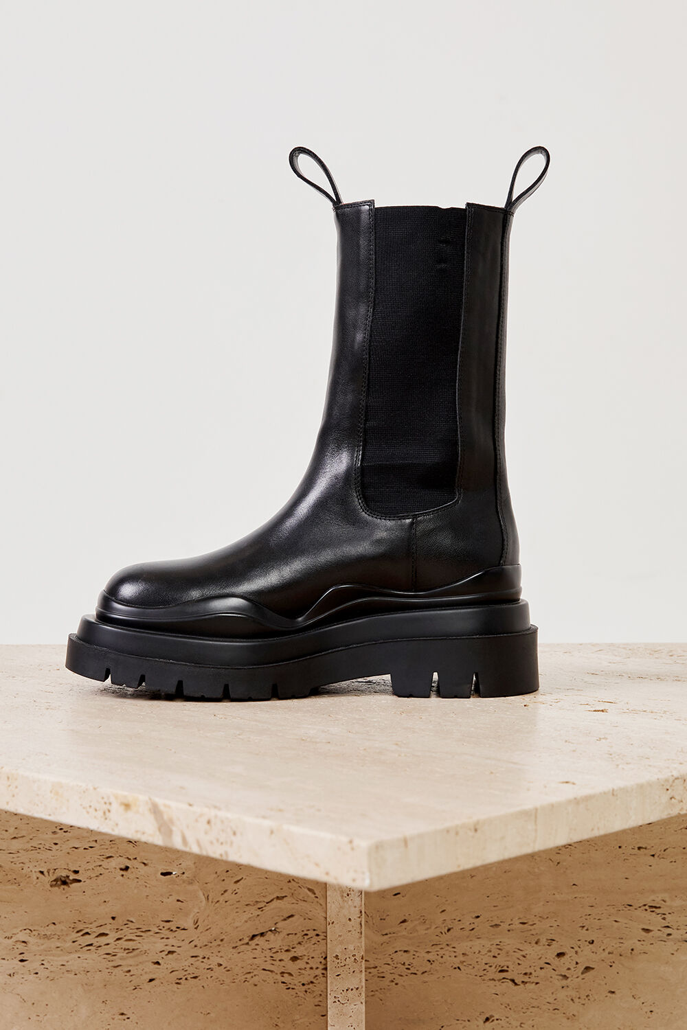 THE DION BOOT in colour CAVIAR
