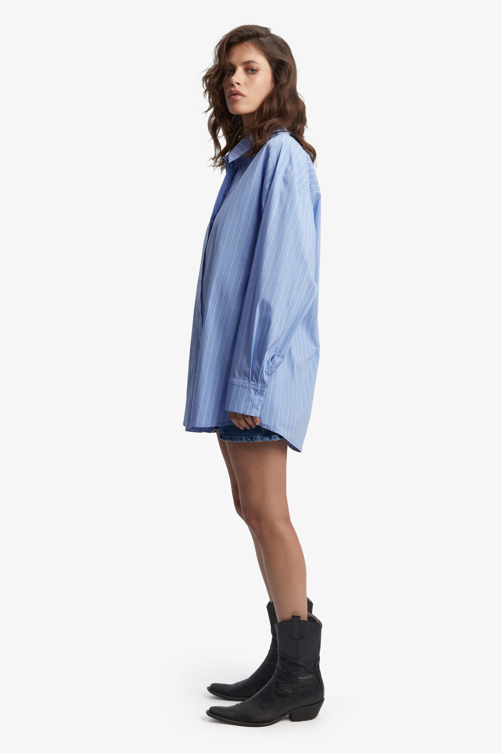 STRIPED OVERSIZED SHIRT in colour CLOUD DANCER