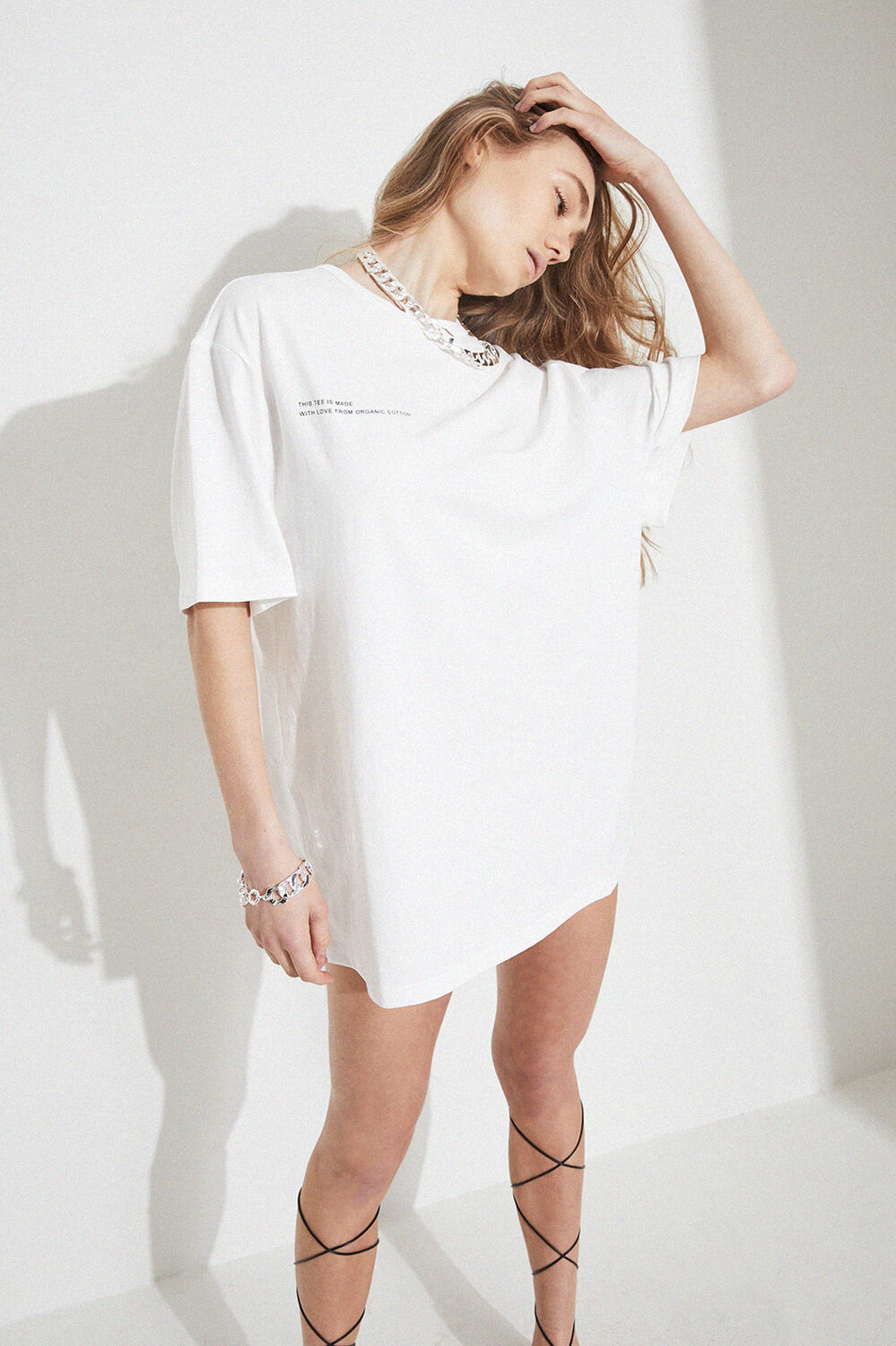 THE OVERSIZED TEE in colour BRIGHT WHITE