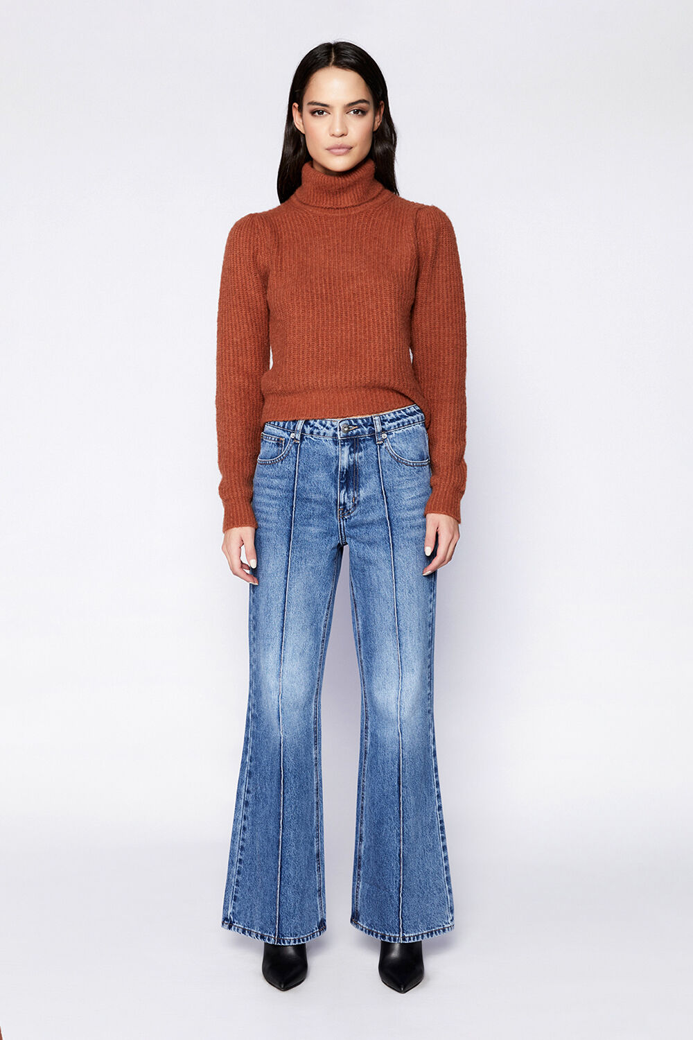 RORY CROP KNIT in colour COPPER BROWN