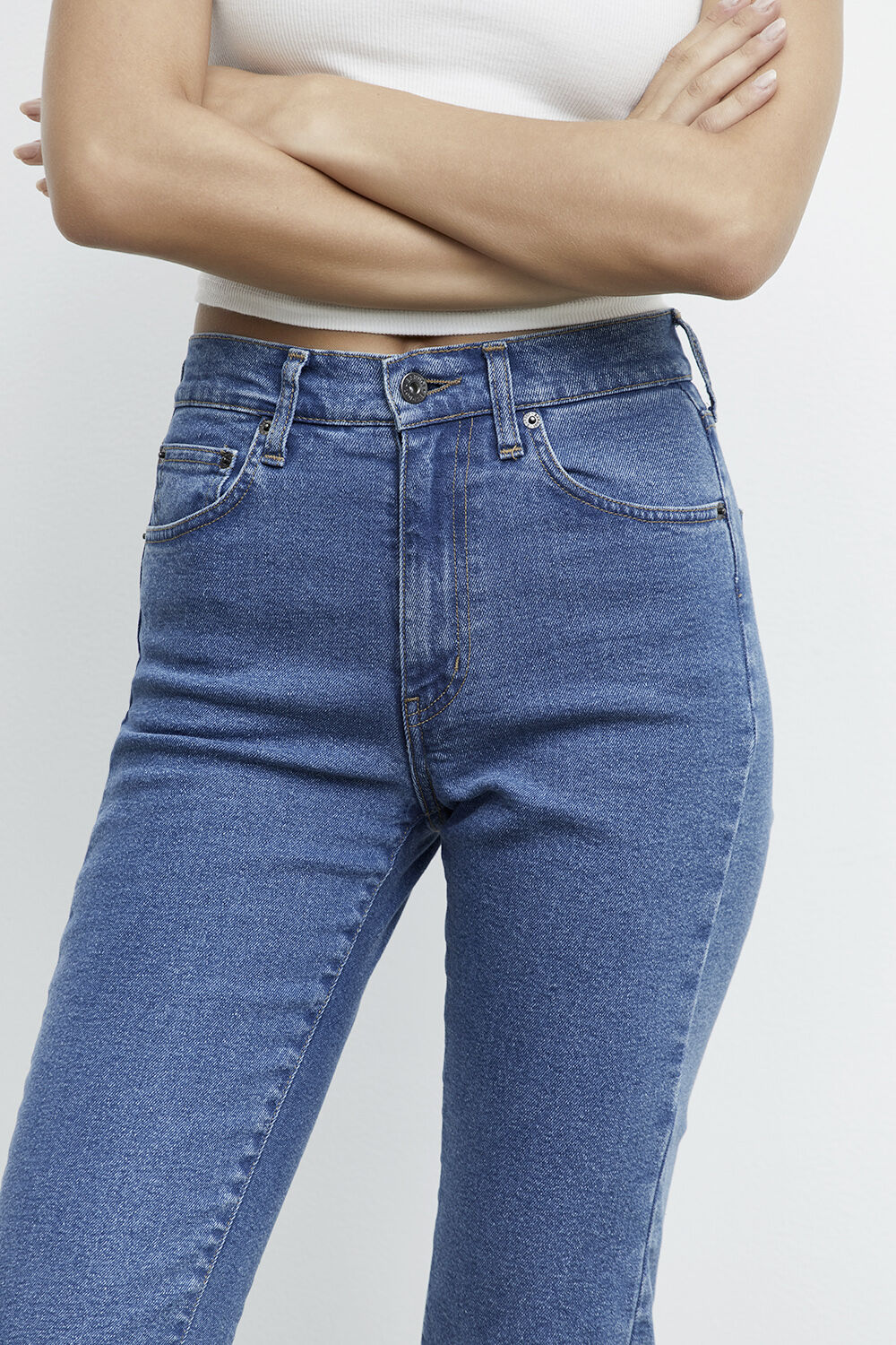 PETRA STRAIGHT JEAN in colour TRUE NAVY