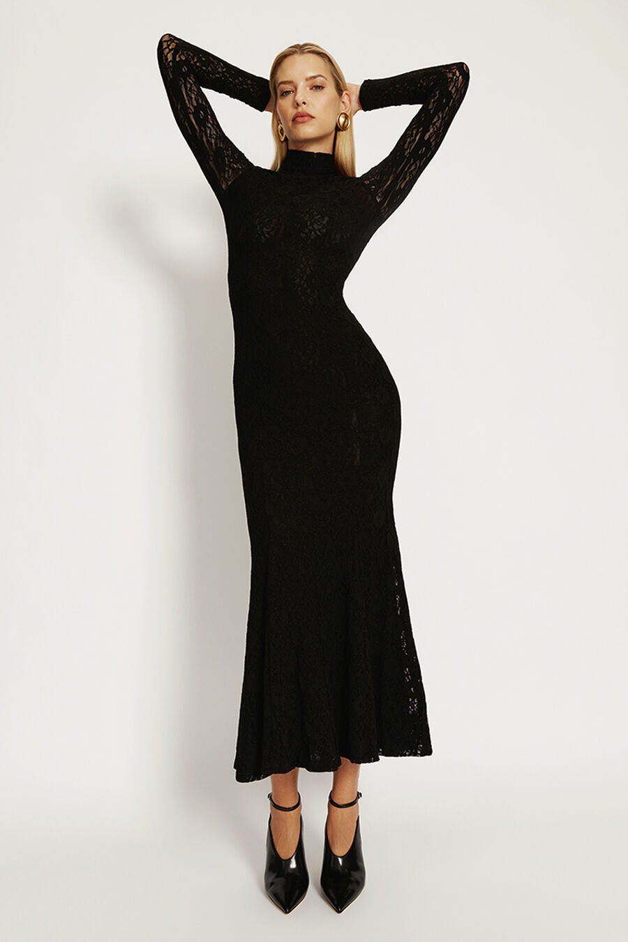HARLYN LACE MAXI DRESS in colour BLACK