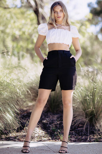 SOHO LONG SHORT in colour CAVIAR