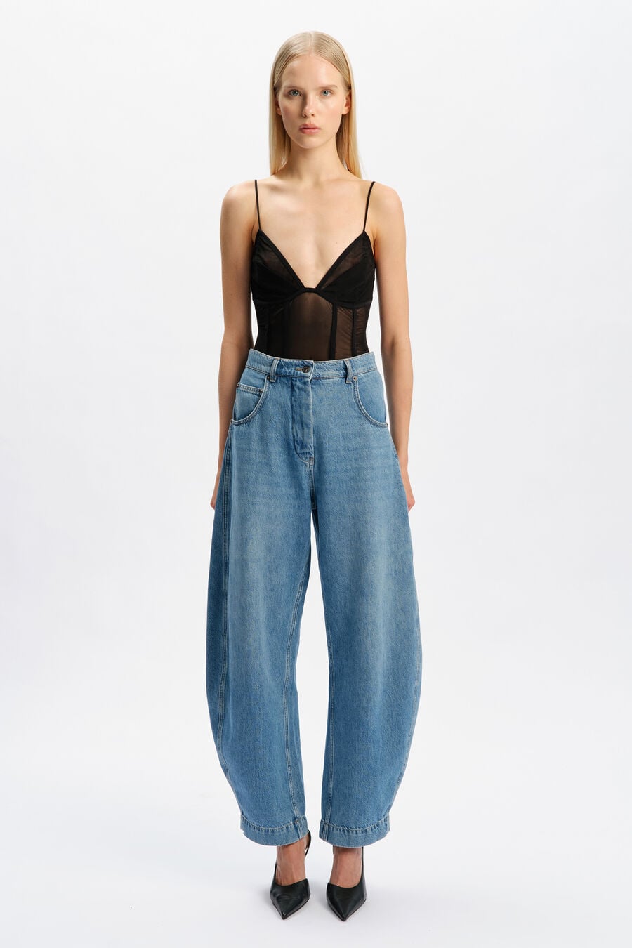 030 High Rise Barrel Leg Jean