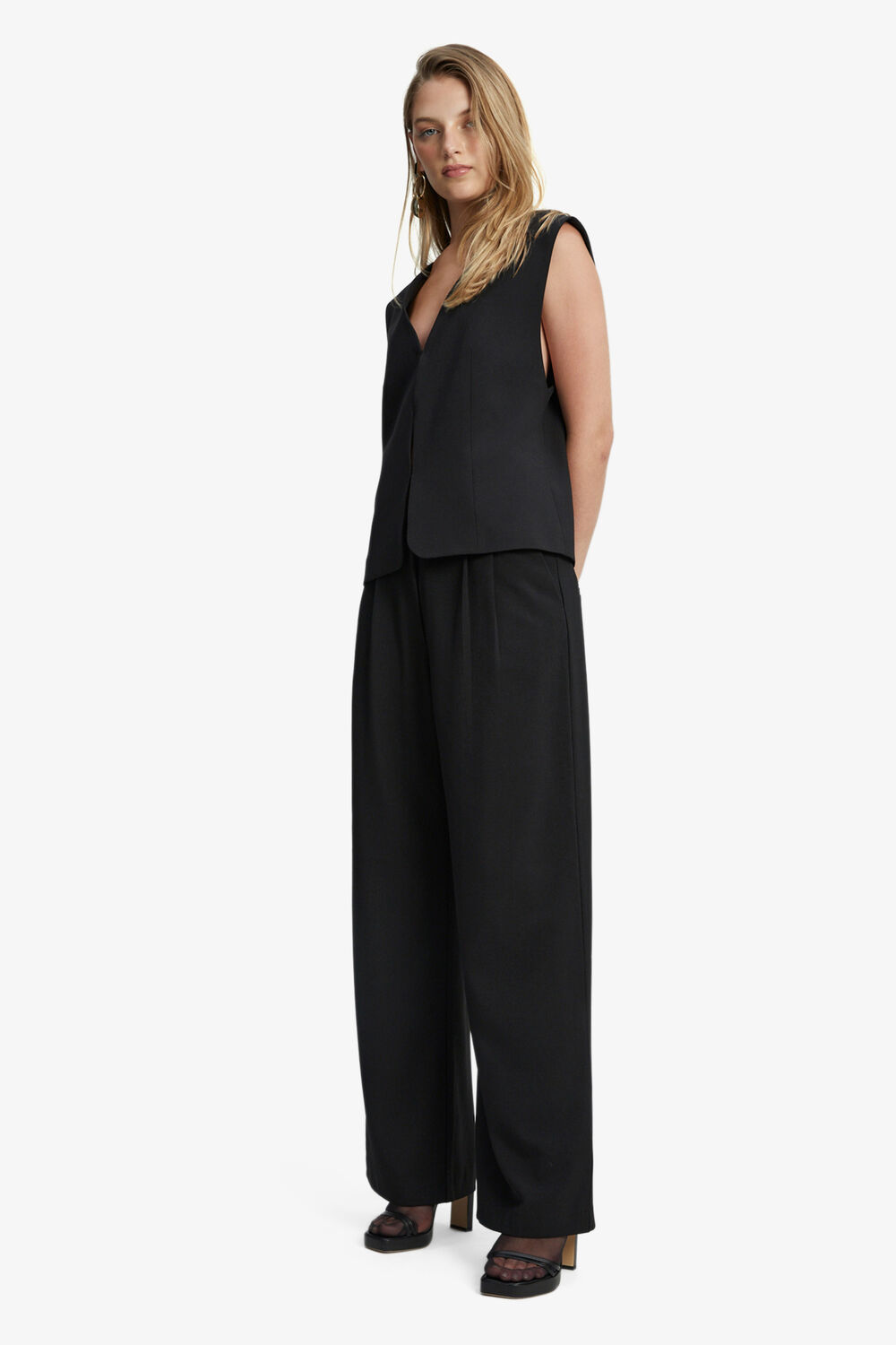 SLOANE STRAIGHT LEG PANT in colour CAVIAR