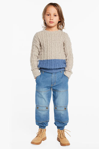 BLOCK KNIT SWEATER in colour FROST GRAY