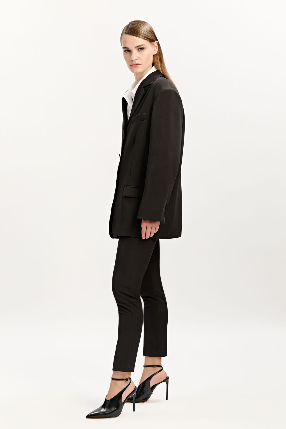 AKIA OVERSIZED BLAZER in colour CAVIAR