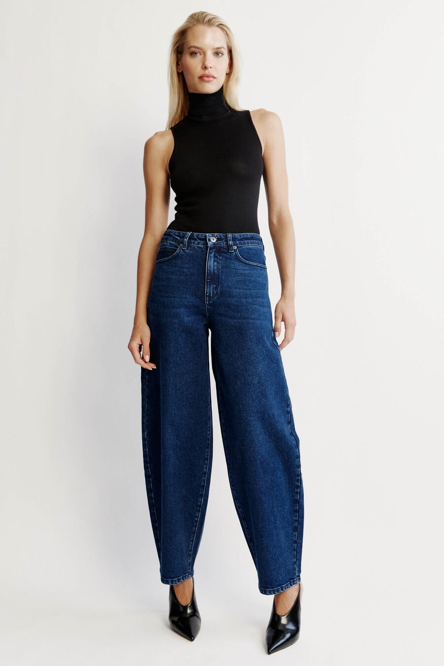Delphina Barrel Leg Jean