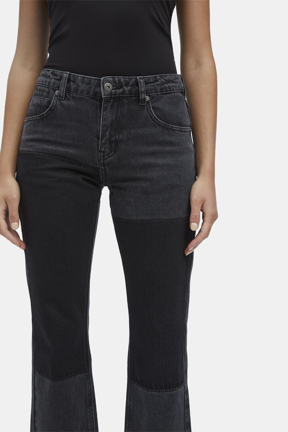 MARLOWE PATCH DENIM JEAN in colour CAVIAR
