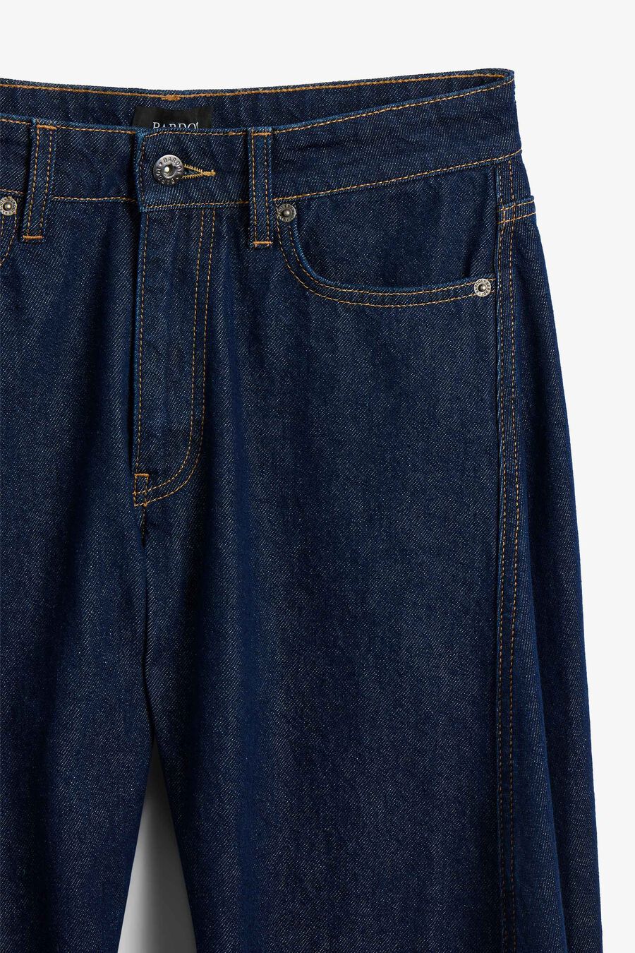 030 Mid Rise Relaxed Fit Jean