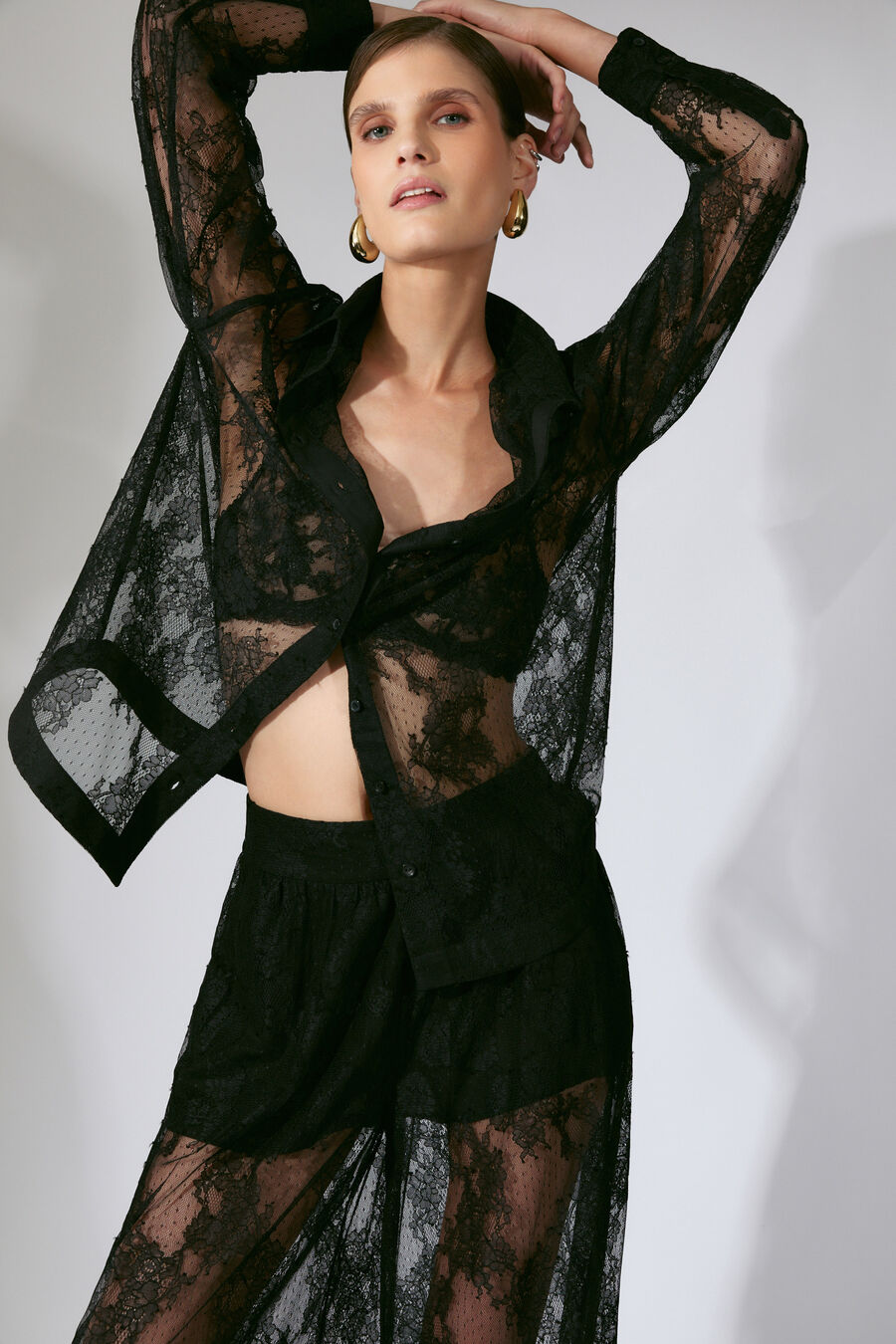ALEIDA OVERSIZED LACE SHIRT in colour BLACK