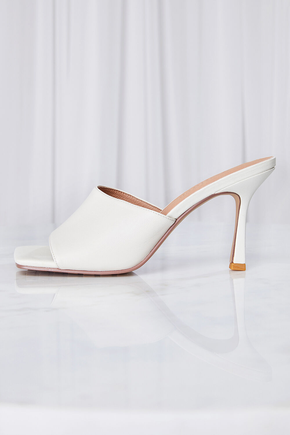 ROCHELLE HEEL in colour CLOUD DANCER