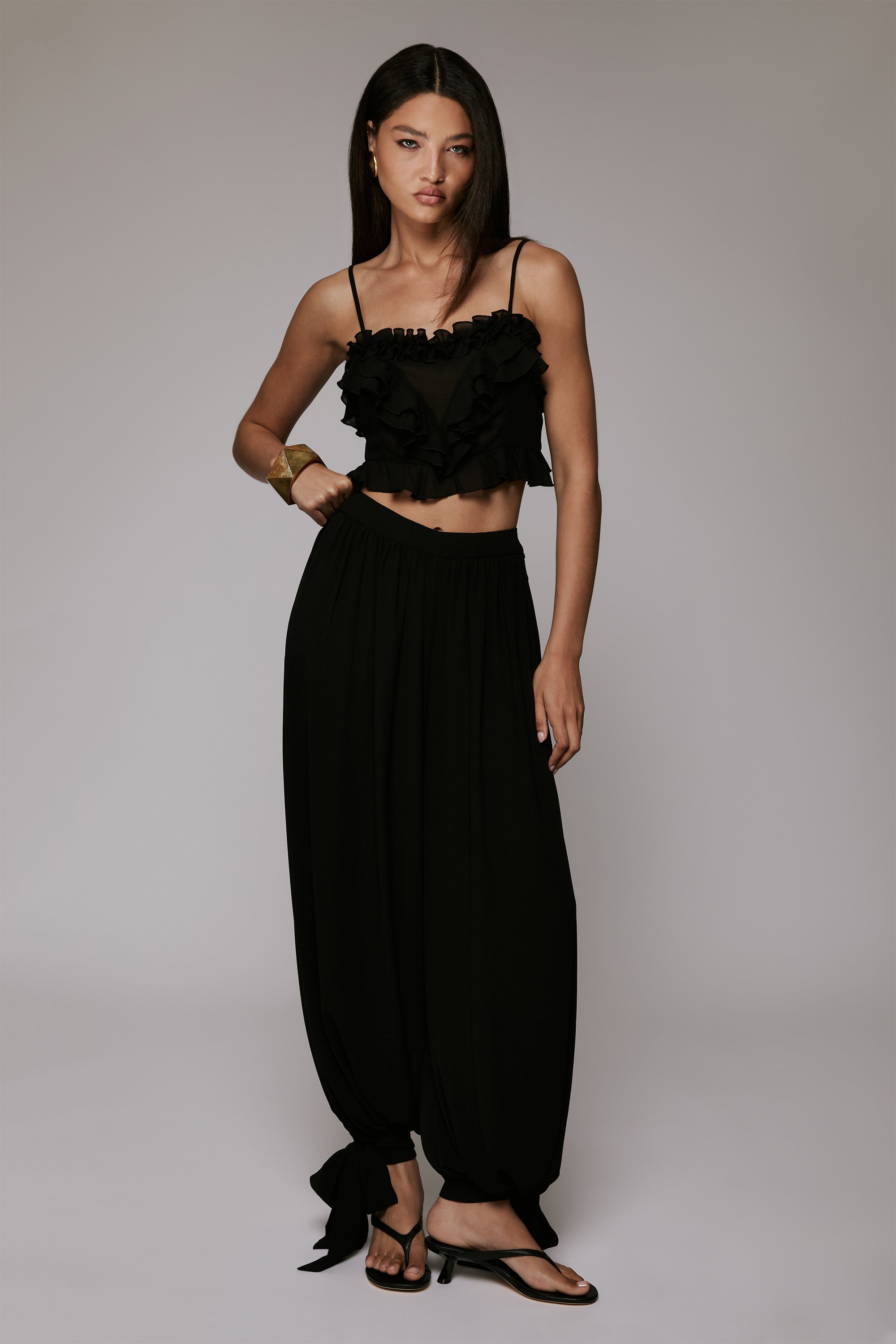 Bardot Alira Soft Balloon Pant In Black